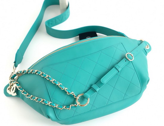 Chanel Waist Bag in Turquoise Calfskin