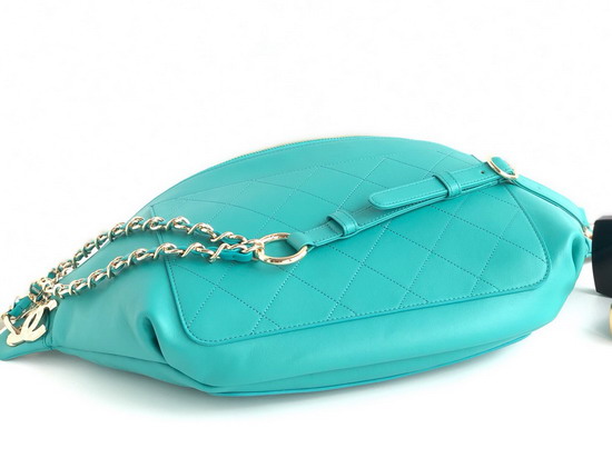 Chanel Waist Bag in Turquoise Calfskin