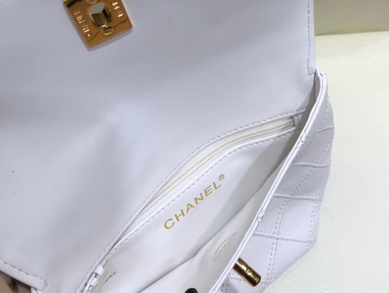 Chanel Waist Bag in White Lambskin