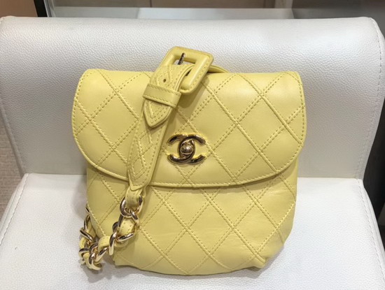 Chanel Waist Bag in Yellow Lambskin