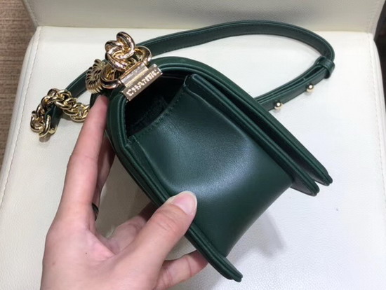 Small Boy Chanel Handbag Green Calfskin and Gold Tone Metal A67085