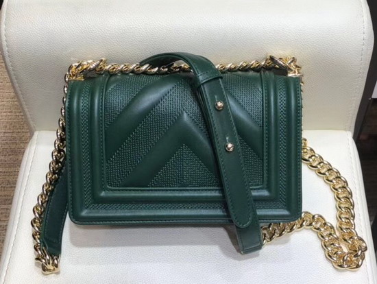 Small Boy Chanel Handbag Green Calfskin and Gold Tone Metal A67085