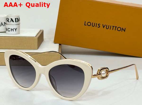 Louis Vuitton Cat Eye Sunglasses in Black 250215 Replica