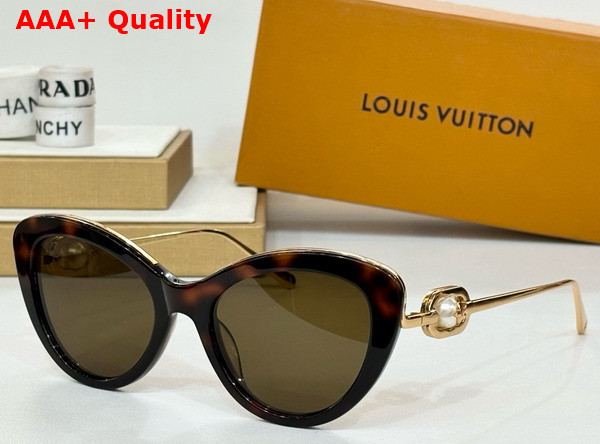 Louis Vuitton Cat Eye Sunglasses in Black 250215 Replica