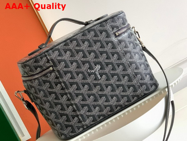 Goyard Muse Vanity Case in Gray Goyardine Canvas and Cervon Calfskin Replica