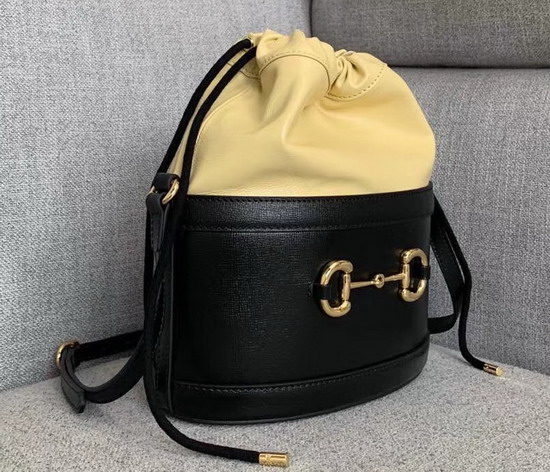 Gucci 1955 Horsebit Bucket Bag in Black and Butter Leather 602118