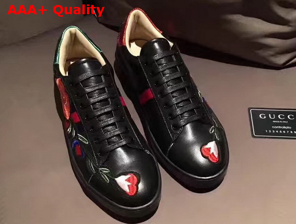 Gucci Ace Embroidered Low Top Sneaker with Floral Embroidery in Black Leather For Men Replica