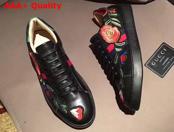 Gucci Ace Embroidered Low Top Sneaker with Floral Embroidery in Black Leather For Men Replica