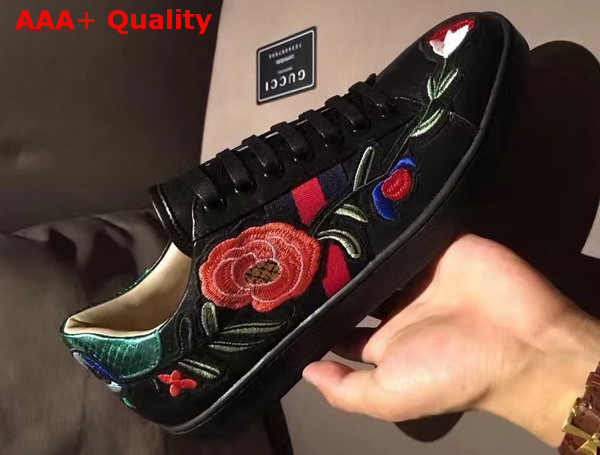 Gucci Ace Embroidered Low Top Sneaker with Floral Embroidery in Black Leather For Men Replica