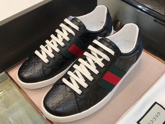 Gucci Ace Gucci Signature Sneaker in Black 386750