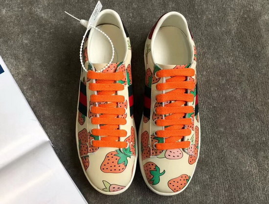 Gucci Ace Leather Sneaker with Gucci Strawberry Print 387993