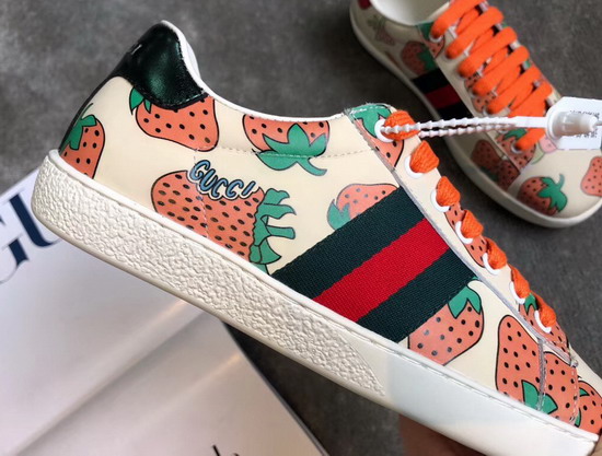 Gucci Ace Leather Sneaker with Gucci Strawberry Print 387993