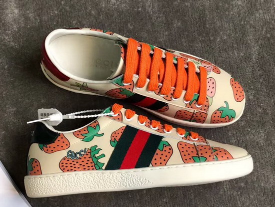 Gucci Ace Leather Sneaker with Gucci Strawberry Print 387993