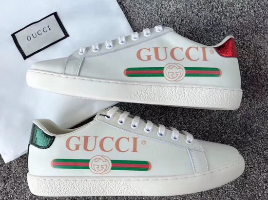 Gucci Ace Sneaker in White with Gucci Logo