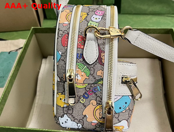 Gucci Animal Print Multi Function Bag in Beige and Ebony GG Supreme Canvas 725654 Replica