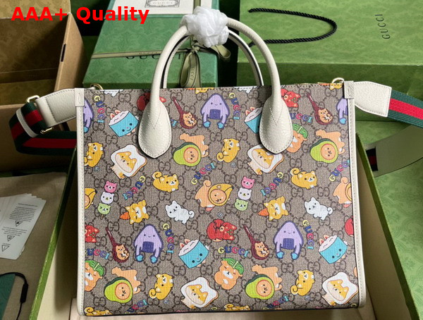 Gucci Animal Print Small Tote Bag in Beige and Ebony GG Supreme Canvas 680956 Replica