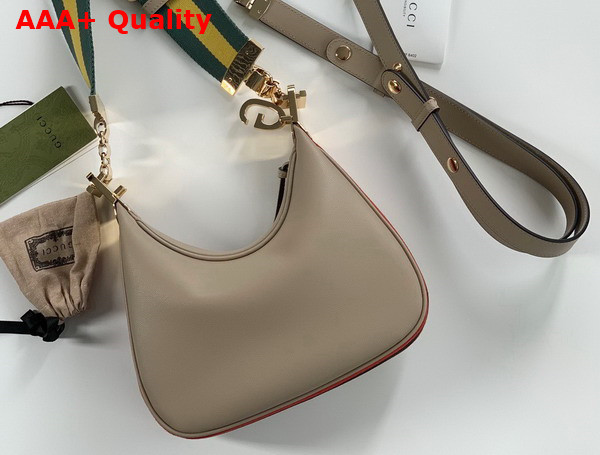 Gucci Attache Small Shoulder Bag Oatmetal Leather 699409 Replica