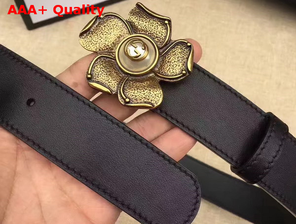 Gucci Black Leather Belt with Metal Flower Replica