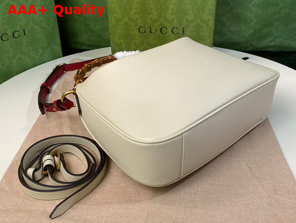 Gucci Diana Medium Shoulder Bag in White Leather 746124 Replica