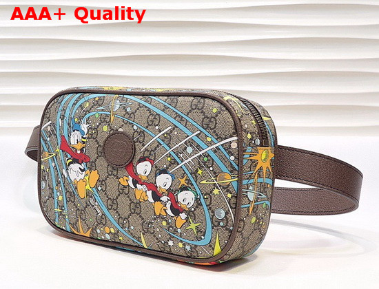 Gucci Disney x Gucci Donald Duck Print Belt Bag Beige and Ebony GG Supreme Canvas 602695 Replica