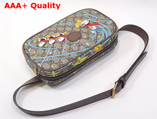 Gucci Disney x Gucci Donald Duck Print Belt Bag Beige and Ebony GG Supreme Canvas 602695 Replica