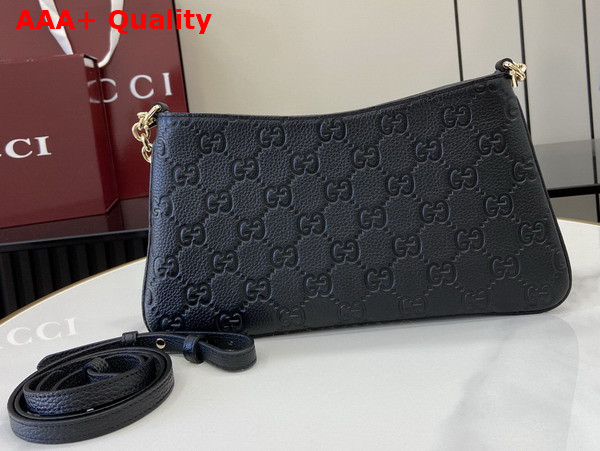 Gucci GG Emblem Medium Shoulder Bag in Black GG Grainy Leather 815277 Replica