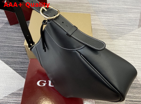 Gucci GG Emblem Medium Shoulder Bag in Black Leather 815217 Replica