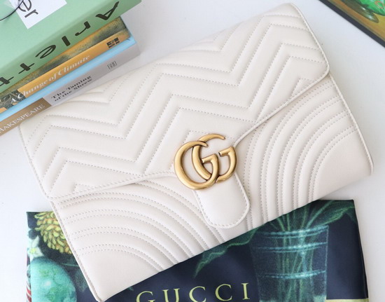 Gucci GG Marmont Clutch in White Matelasse Chevron Leather with a Heart 498079