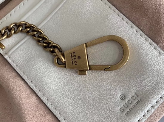 Gucci GG Marmont Mini Bucket Bag in White Matelasse Chevron Leather with a Heart on The Back 575163