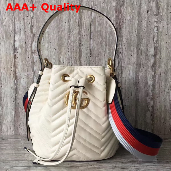 Gucci GG Marmont Quilted Leather Bucket Bag in White Chevron Leather Replica