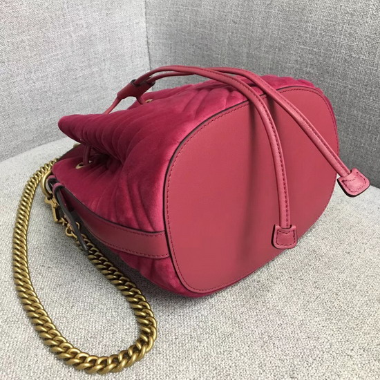 Gucci GG Marmont Quilted Velvet Bucket Bag in Pink