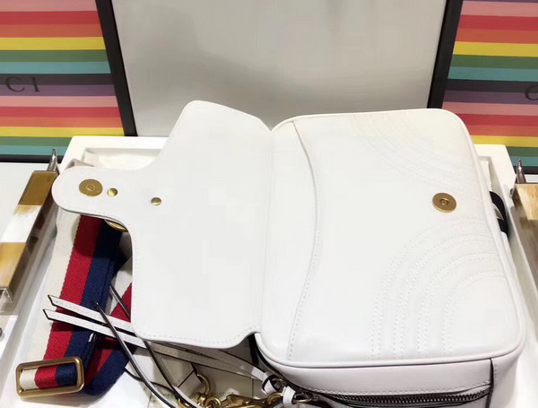 Gucci GG Marmont Small Shoulder Bag in White Matelasse Chevron Leather with a Heart