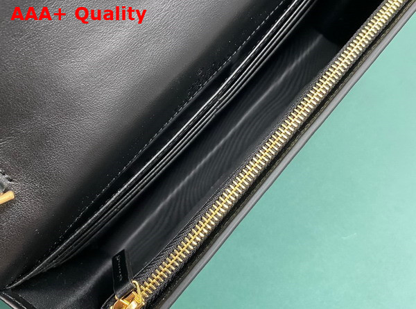 Gucci GG Matelasse Chain Wallet in Black GG Matelasse Leather Leather 723787 Replica