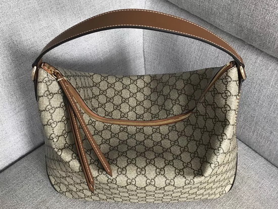 Gucci GG Supreme Large Hobo 477324