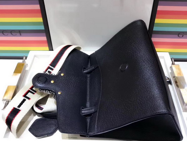 Gucci Guccitotem Medium Top Handle Bag in Black Leather