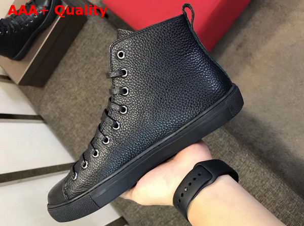 Gucci Leather High Top Sneaker in Black with Embroidered Fly Dragon Replica