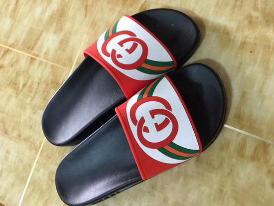 Gucci Logo Rubber Slide Sandal 525140