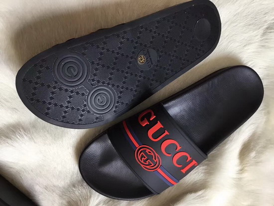 Gucci Logo Rubber Slide Sandal 525140