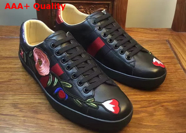 Gucci Mens Ace Embroidered Low Top Sneaker in Black Replica