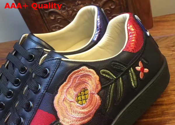 Gucci Mens Ace Embroidered Low Top Sneaker in Black Replica