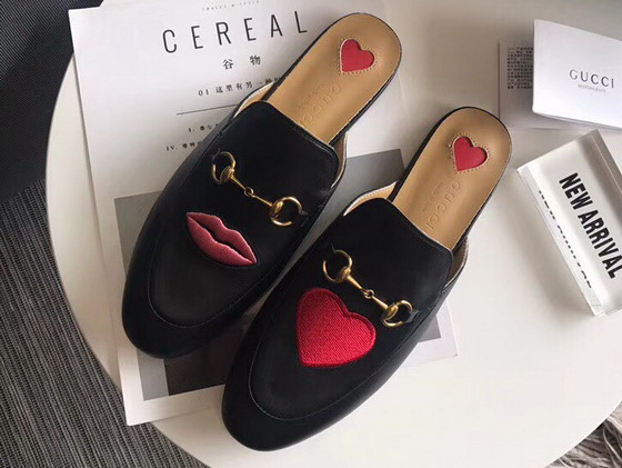 Gucci Princetown Leather Slipper in Black Leather with Embroidered Appliques