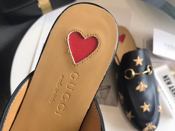 Gucci Princetown Leather Slipper in Black Leather with Embroidered Star and Bee