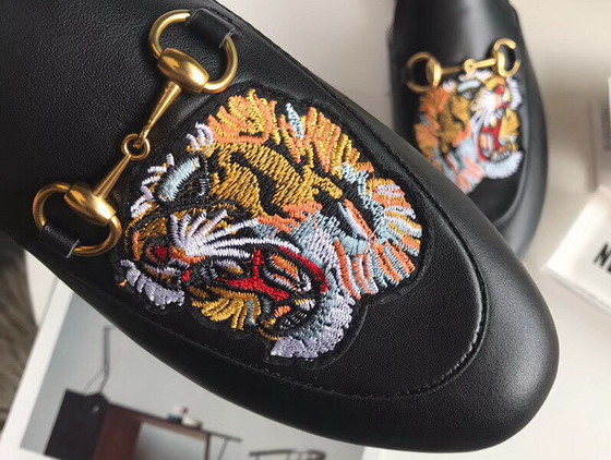 Gucci Princetown Leather Slipper in Black Leather with Embroidered Tigar