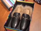 Gucci Princetown Leather Slipper in Black Trimmed with Lamb Fur