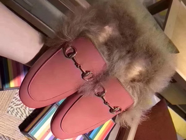 Gucci Princetown Leather Slipper in Pink Trimmed with Lamb Fur