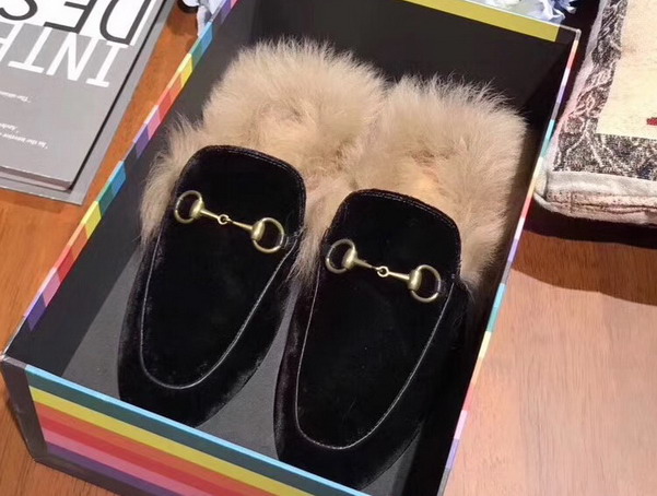 Gucci Princetown Velvet Slipper in Black with Lamb Fur