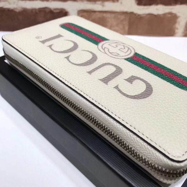 Gucci Print Leather Zip Around Wallet in White Leather with Gucci Vintage Logo