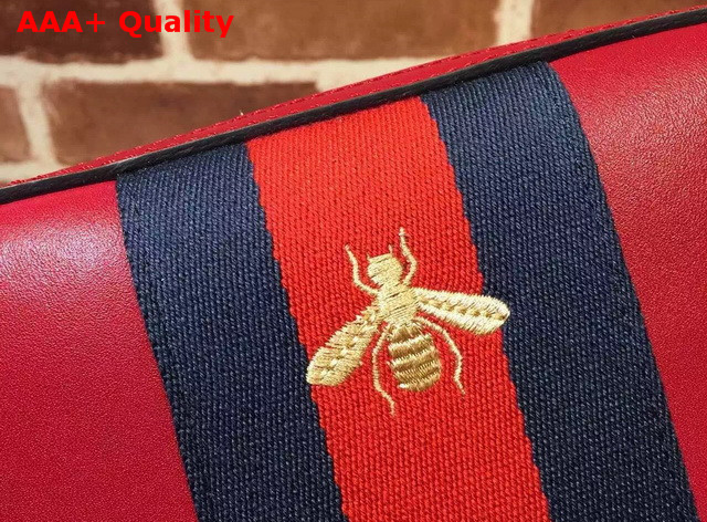 Gucci Small Shoulder Bag In Red With a Golden Bee Embroidery Replica