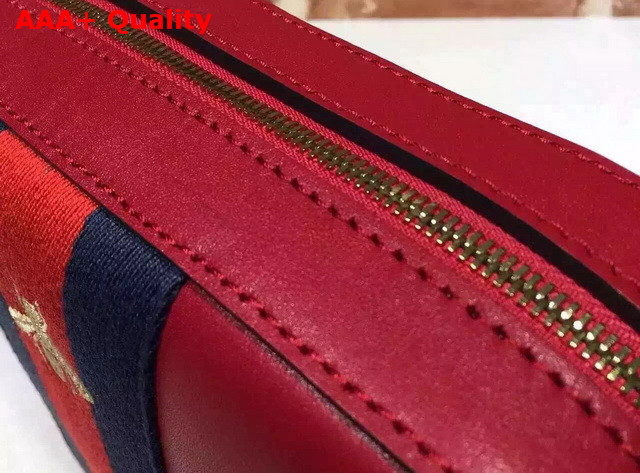 Gucci Small Shoulder Bag In Red With a Golden Bee Embroidery Replica