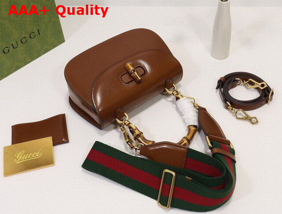 Gucci Small Top Handle Bag with Bamboo Cuir Leather 675797 Replica